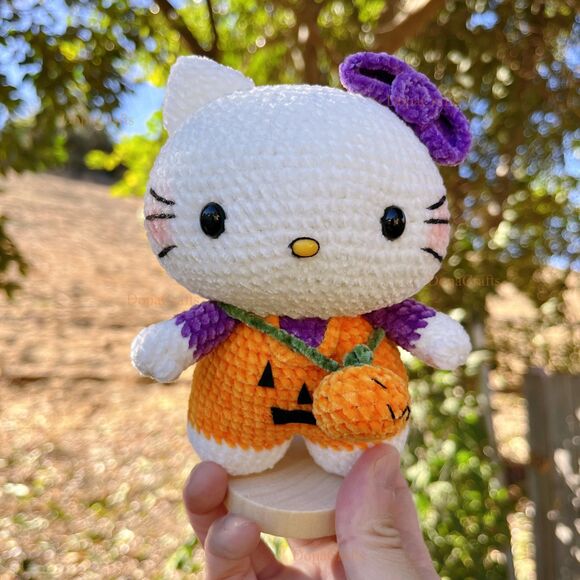 Halloween handmade HelloKitty Crochet Doll | Limited HelloKitty Pumpkin Plush - Picture 4 of 11